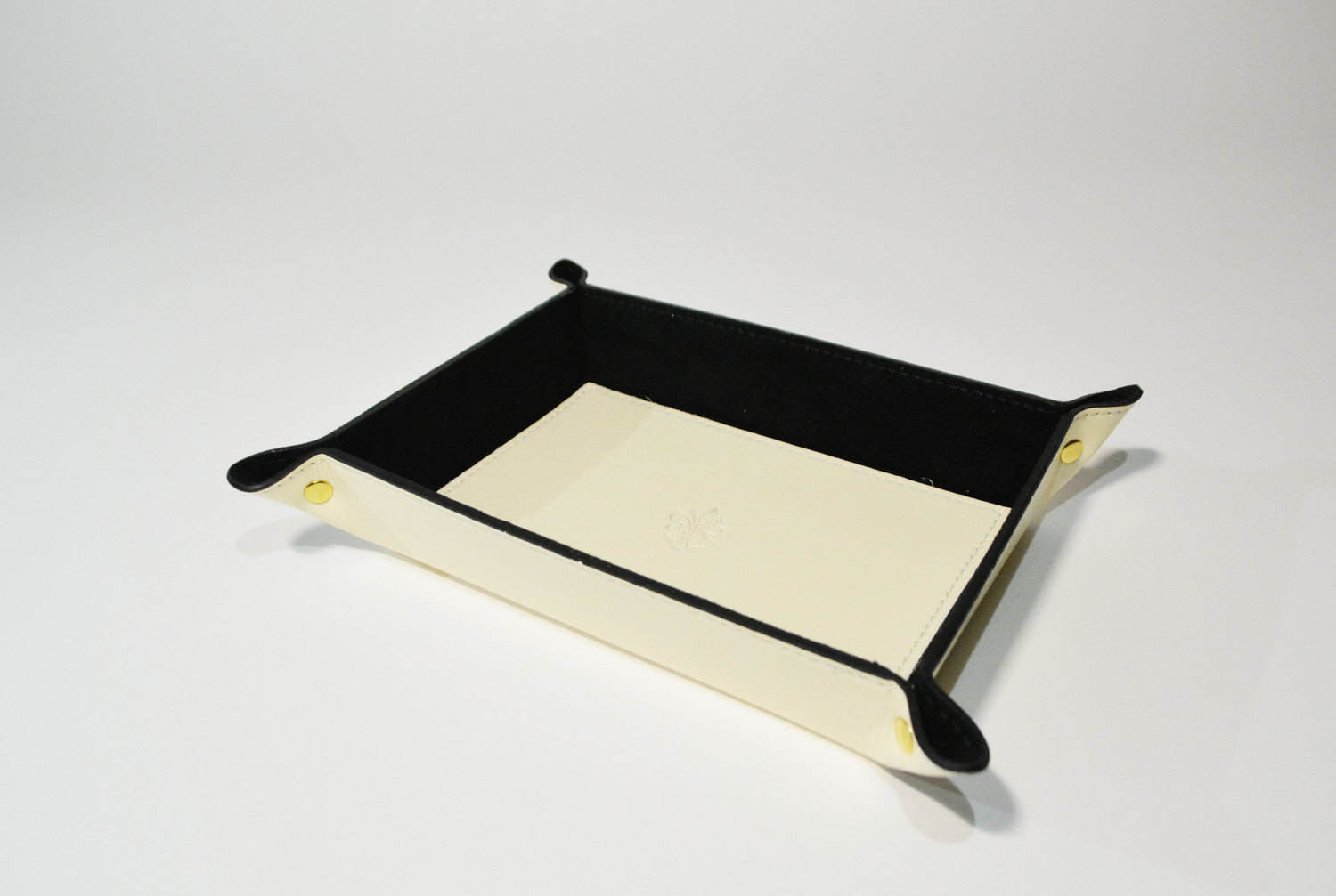 Leather Dresser Tray-Creme - Shop Online Dresser Tray-Creme - edocollection Leather Dresser Tray-Creme - Shop Online Dresser Tray-Creme - edocollection