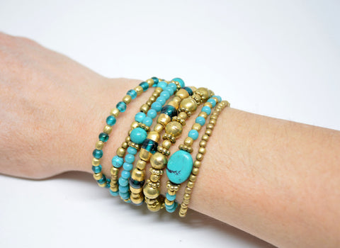 Women's Brass Bracelet with Turquoise Paste Beads - edocollection